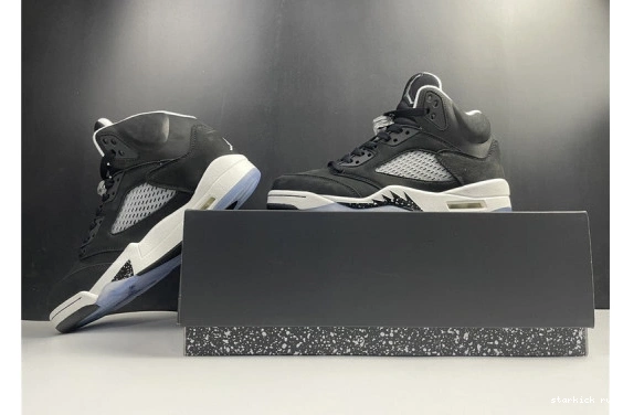 CT4838-011 Jordan CT4838-011 “Oreo” Air 5 0503
